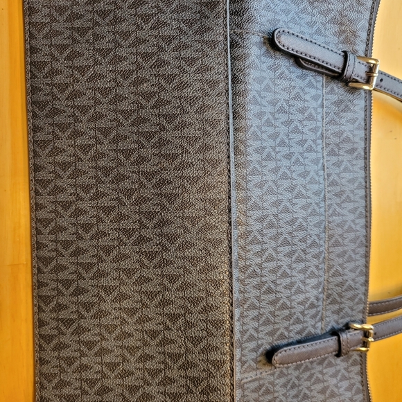 MICHAEL KORS MK Print NAVY Blue-Medium Size Tote - Picture 3 of 9